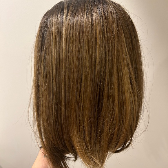 NWT Vanessa Wig - Picture 6 of 6